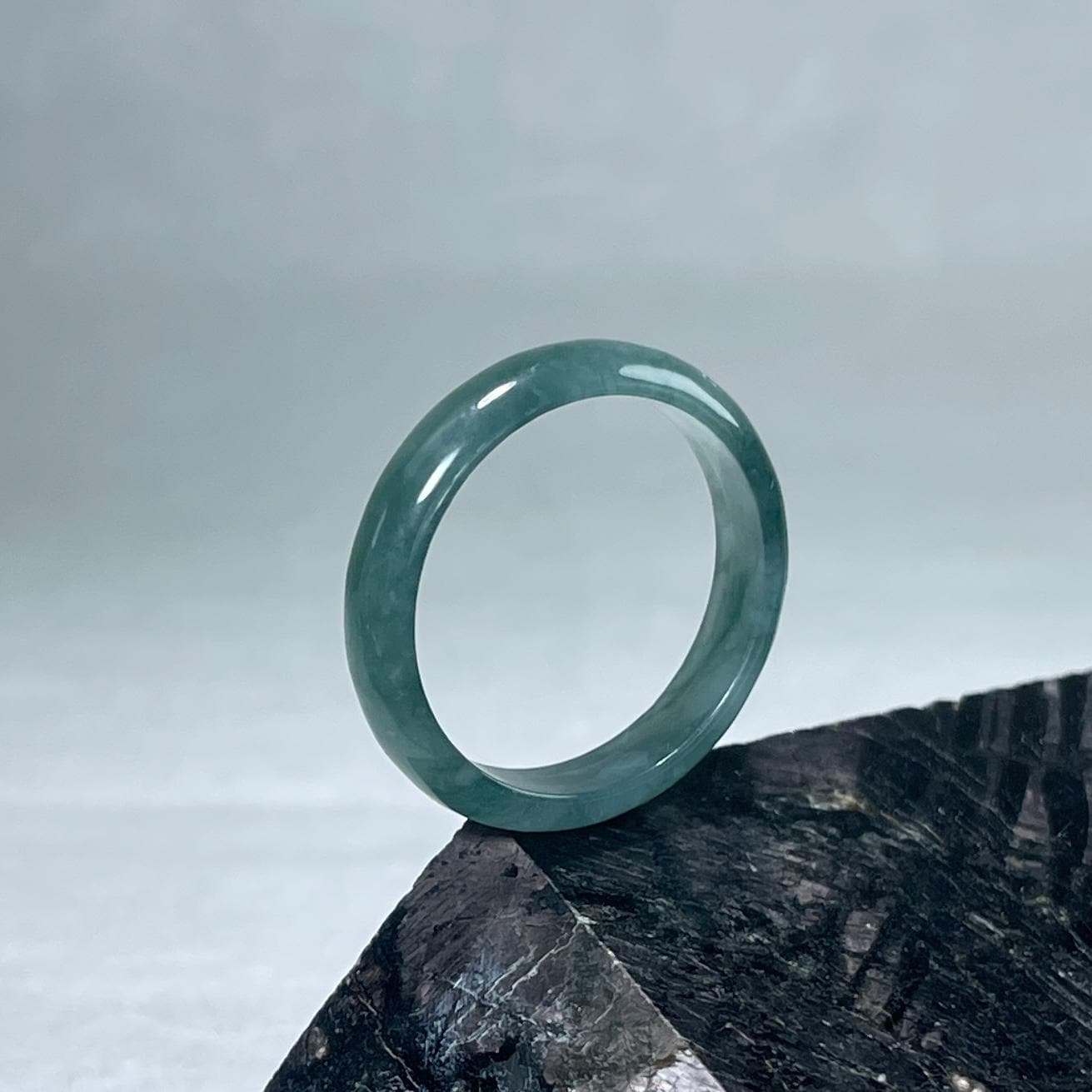 アイスブルージェダイト - Etsy 日本