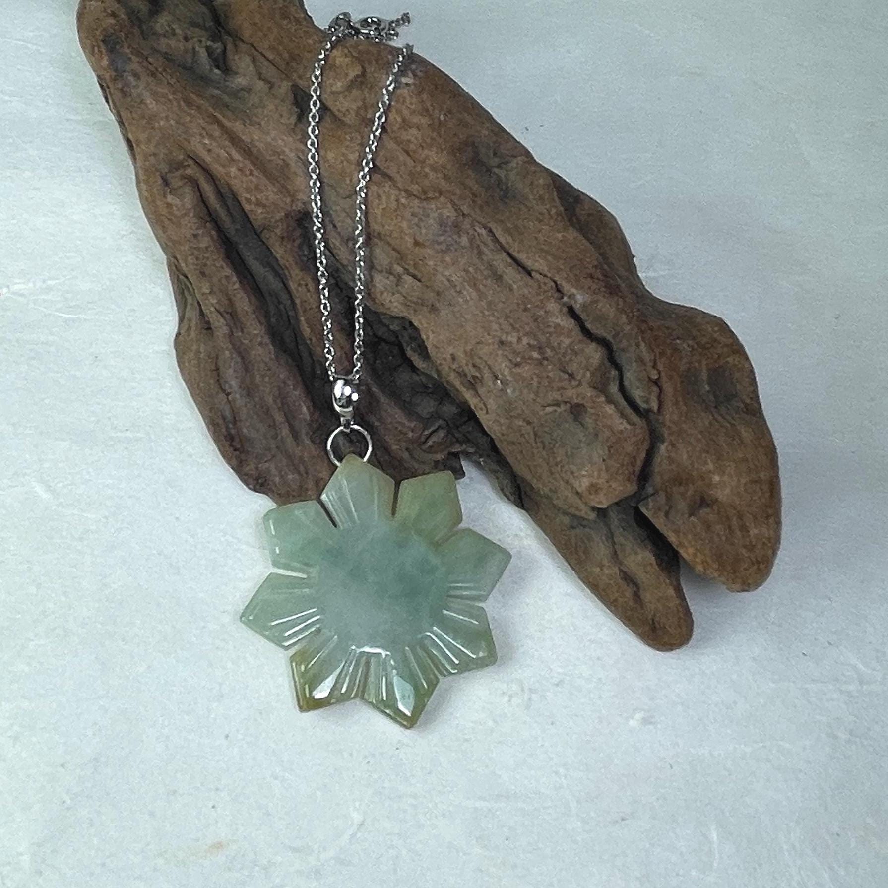 Real Jade Filipino Sun Necklace: Yellow Green Mixed Colour Feicui ...