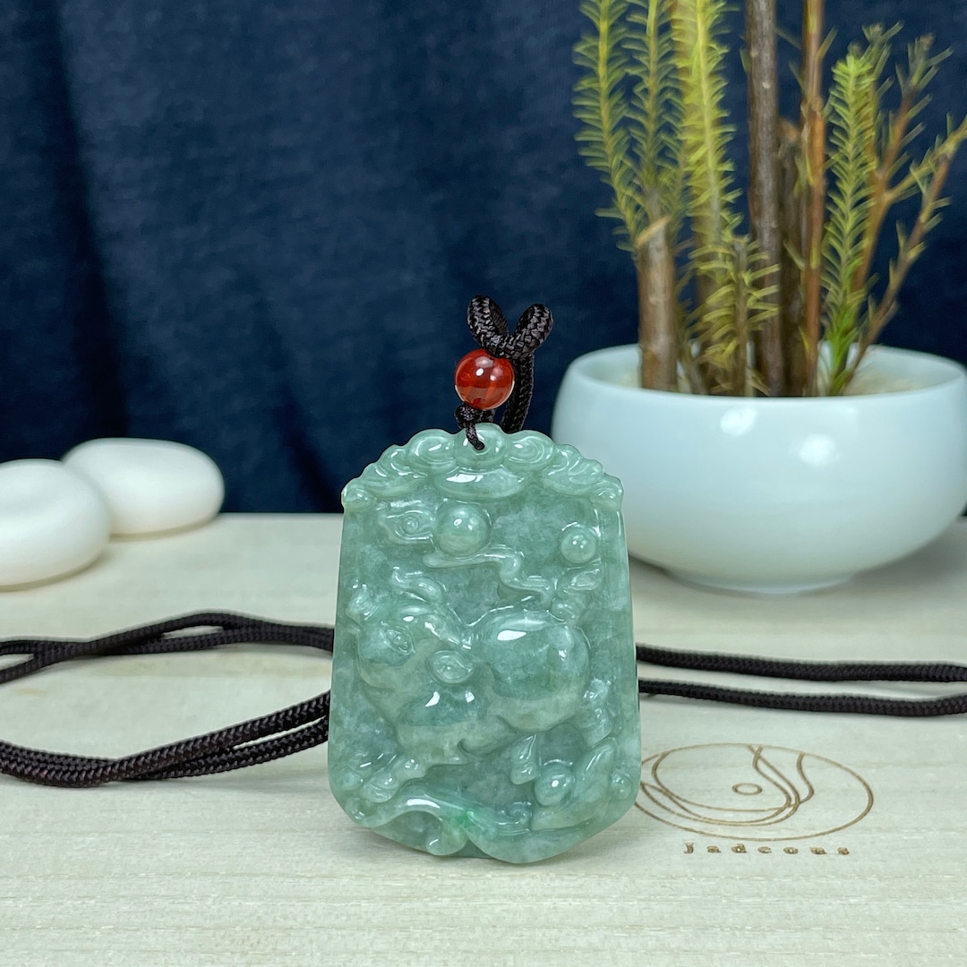 Pendentif Cochon Du Zodiaque En Jade Véritable – Ovale Blanc, Neuf Sans Emballage