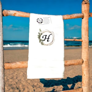 Monogrammed Custom Embroidered Bath Towel. Add a Personal Touch to Your Bathroom, Perfect for Weddings, Housewarmings, Anniversaries ***
