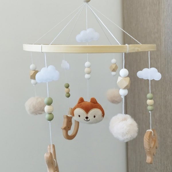 Mobile de lit pour bébé, en bois "écureuil"