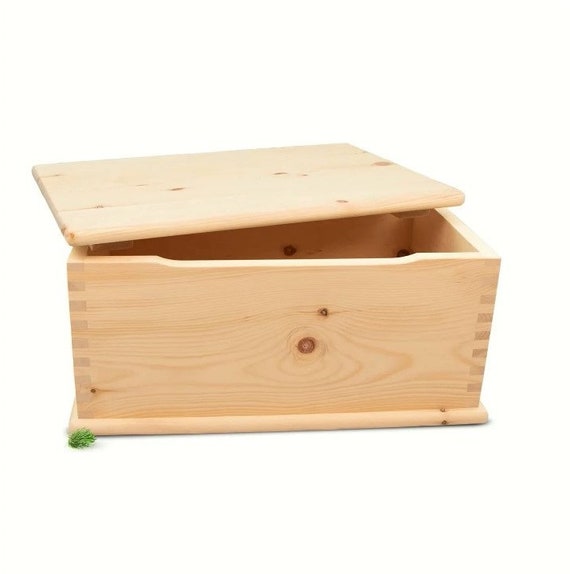 Bread box made of solid pine wood