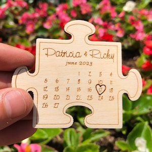 Holz Puzzleteile Hochzeit Ornamente, personalisierte Jigsaw Puzzle Bevorzugungen, Save the Date Karte