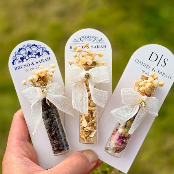 Personalized Wedding Tea Favors – Guest Gift Favours – Bridal Shower Gift – Rustic Herbal Tea Test Tube with Dried Flowers