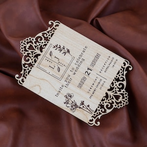 Personalisierte rustikale Holzhochzeitseinladung, Laser gravierte Einladungen, benutzerdefinierte Hochzeitskarten Set, Scheunenhochzeit einladen
