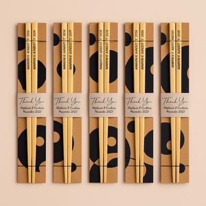 15 Pcs Personalized chopsticks set with your message or name. Custom chopsticks Gift for wedding favors. Korea-japanese chopsticks.