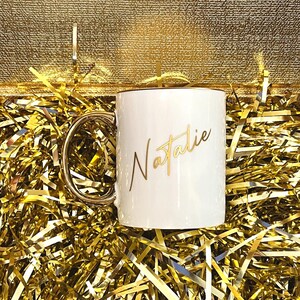 Taza De Cerámica Para Regalo De 40 Cumpleaños - Texto Dorado "Como Nuevo" Con Borde Dorado De Fiddlestix AU