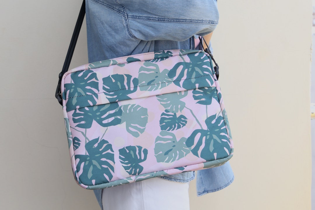 Monstera Print Laptop Messenger Bag , Abstract ITA Bag , Laptop