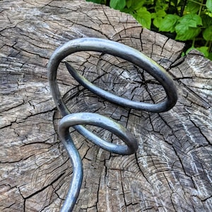 Medium whirlwind trellis rod, hand-forged