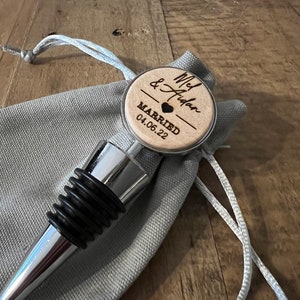 Personalised bottle stopper - wedding present, wedding gift, gift for married couple, gift for wedding day, personalisation