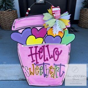 Valentines Day Door Hanger, Sweetheart Door Hanger, Heart Door Hanger, Valentine Porch Sign, Valentine Wreath, Candy Valentines Door Hanger
