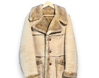 Manteau en peau de mouton retournée stratojac vintage