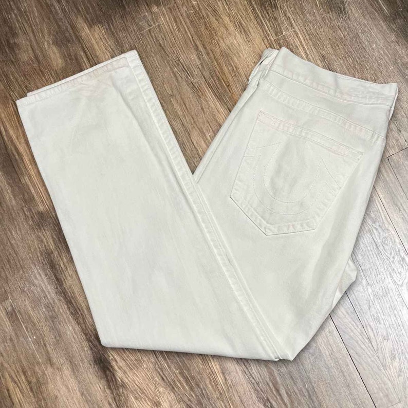 White Denim Jeans Geno Originals by True Religion Size 38x33 image 2