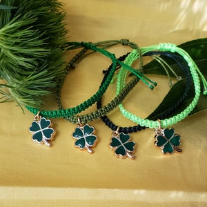 Shamrock Bracelet, St Patricks Day Bracelet, green bracelet, Irish Bracelet, Four leaf Clover, Lucky bracelet, Irish Jewelry