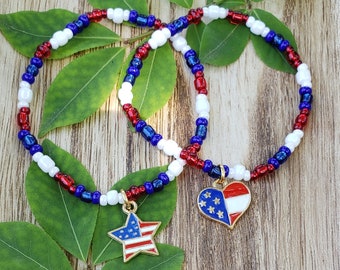 Red White and Blue Seed Bead Bracelet: Patriotic 4th of July Jewelry