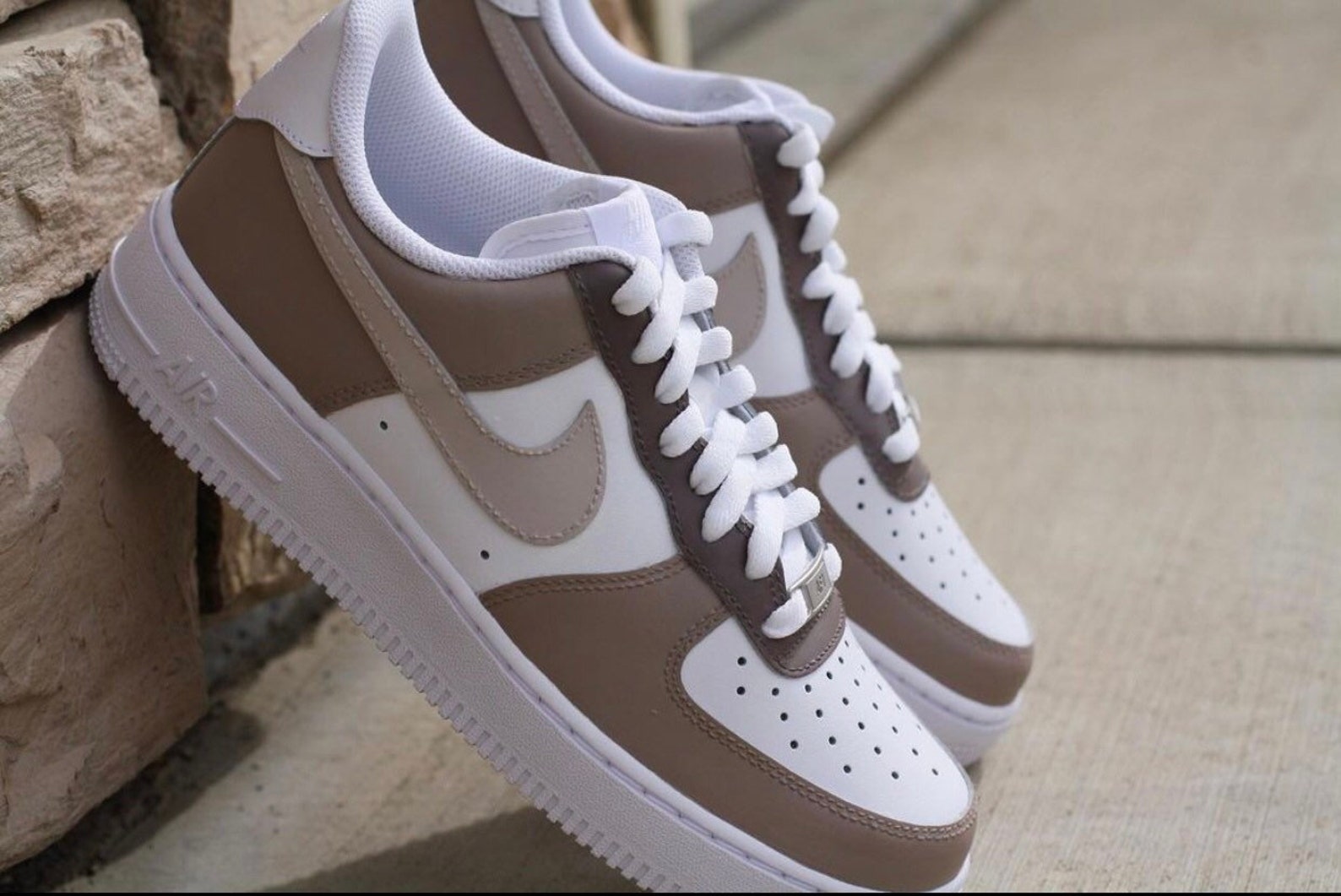 mocha nike air