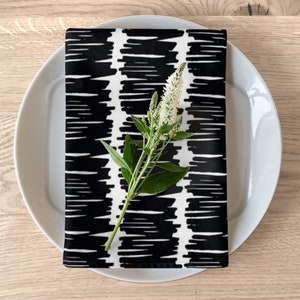 Black and White Fabric Napkins Set of 4 Ultra Modern Contemporary Cloth Napkins Cloth Dinner Party Napkins Monochrome Napkins Striped