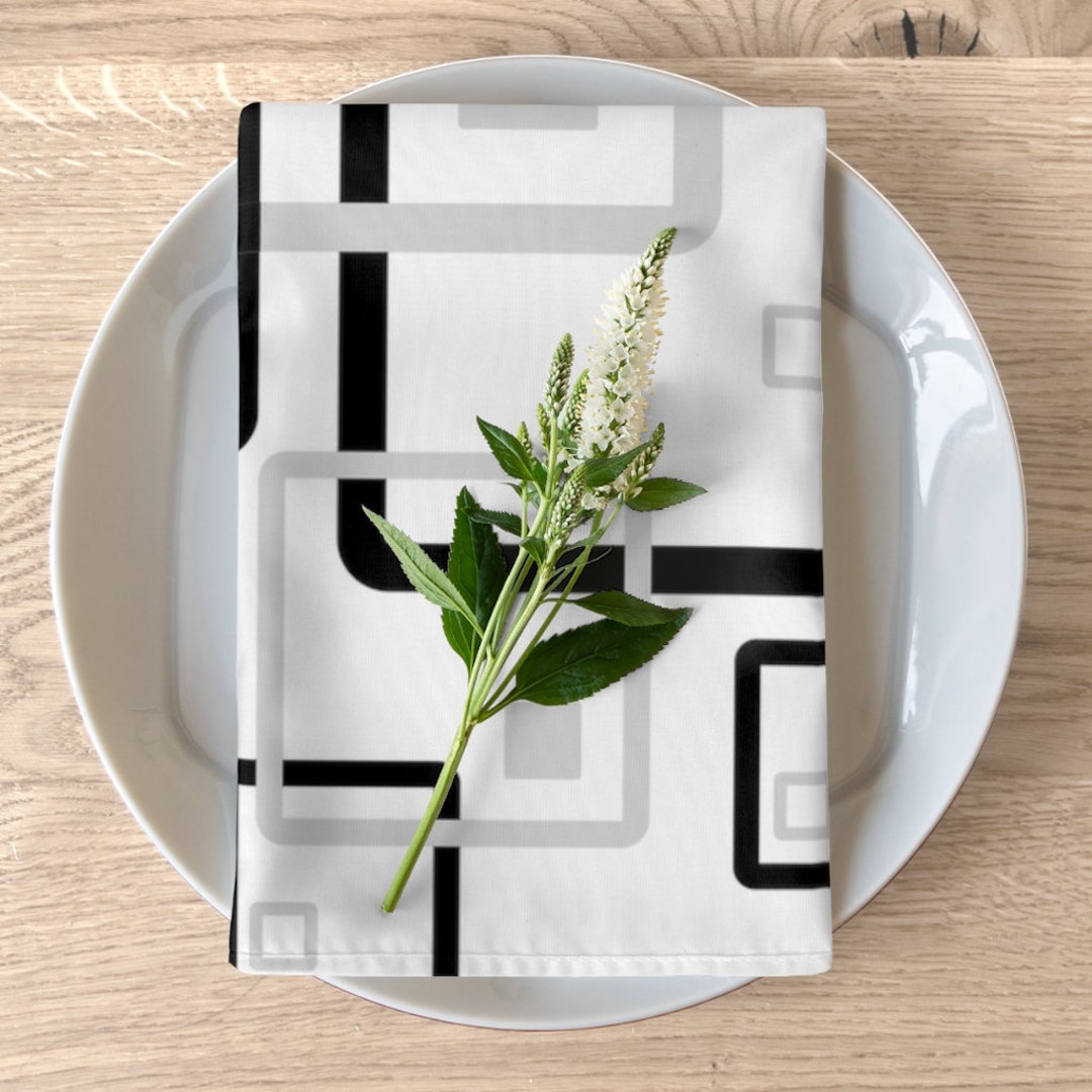 Black and White Fabric Napkins Set of 4 Geometric Print Art - Etsy