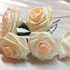 Vintage Satin RIbbon Rose with Peach Bunch pack of 6
