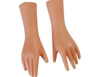 Vintage Vinyl Doll Hands Set, 2.5 Inch Realistic Parts for 1970s