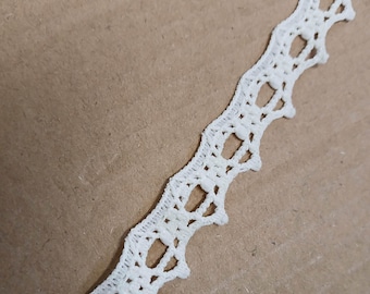 Off White Crochet Lace Trim, Vintage 1/2 Inch by 2 Yards