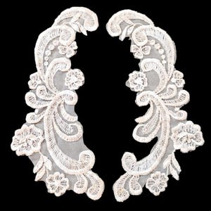 White Embroidered Flower Applique  7.5 x 2.5