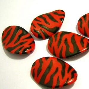 Zebra Print Beads, Acrylic Twist in 5 Colors Pack of 4