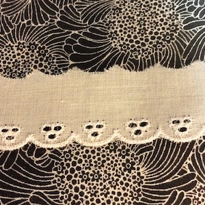White Eyelet 3 Small Circles Trim 1 1/8 inch wide 2 yard