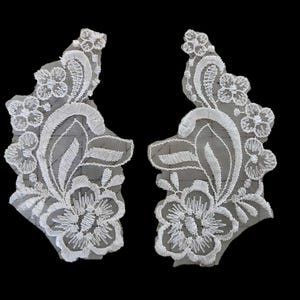 White Embroidered Flower Applique  5.5 x 3   Set