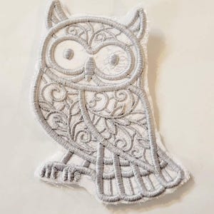 Embroidered Snowy Owl Applique, 3.5 x 2.5 Fabric Patch