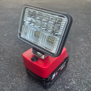 Projecteurs Milwaukee 18v sur mesure, 1300 lumens, protection basse tension