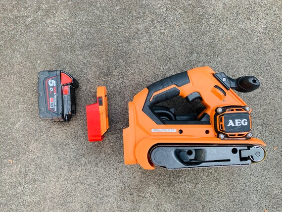 Milwaukee aeg battery best sale