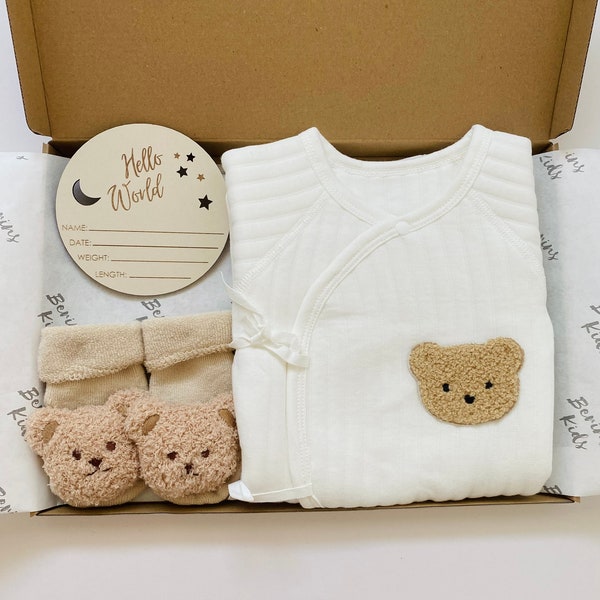 Newborn Bear Gift Set of 3| Milk White Cotton Romper, Beige Bear Socks, Wooden Name Announcement Disc | Cute Baby Gift for Babyshower