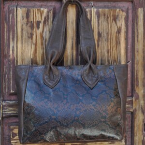 Bolsa tiracolo / Bolsa de ombro / Bolsa tote marrom cobra / presente para ela