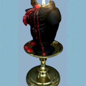 Bleeding black heart candle, creepy valentine's gift, gothic Valentine's Day candle, anatomical candle, med student, cardiologist, oddity