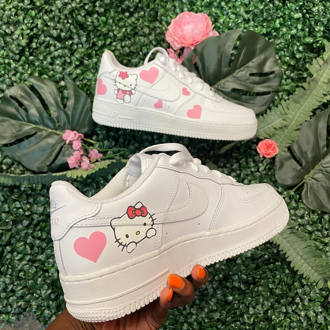 Love Hello Kitty custom Air Force 1s baskets Nike Etsy