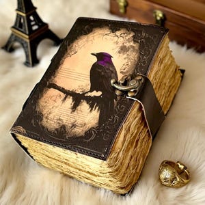 Raven Leather Grimoire – 400 Pages Book of Shadows, Vintage Witchcraft Spellbook, Wiccan Pagan Gothic Magic Diary, Witchy Occult Gift