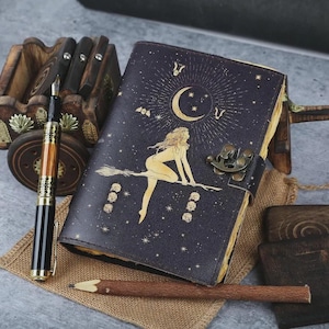 Himmlische Sonne & Mond Handgefertigtes Vintage Lederbuch • Büttenpapier, Geschenk für ihn, sie, leeres Zauberbuch, Grimoire