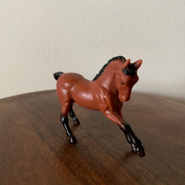 Breyer Stablemates Warmblood Stallion - Bay with Black Points