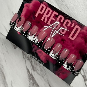 Dottie Hottie  press-on nails (sale)