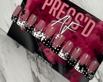 Dottie Hottie Press-On Nails: Large Duckie Long Nails