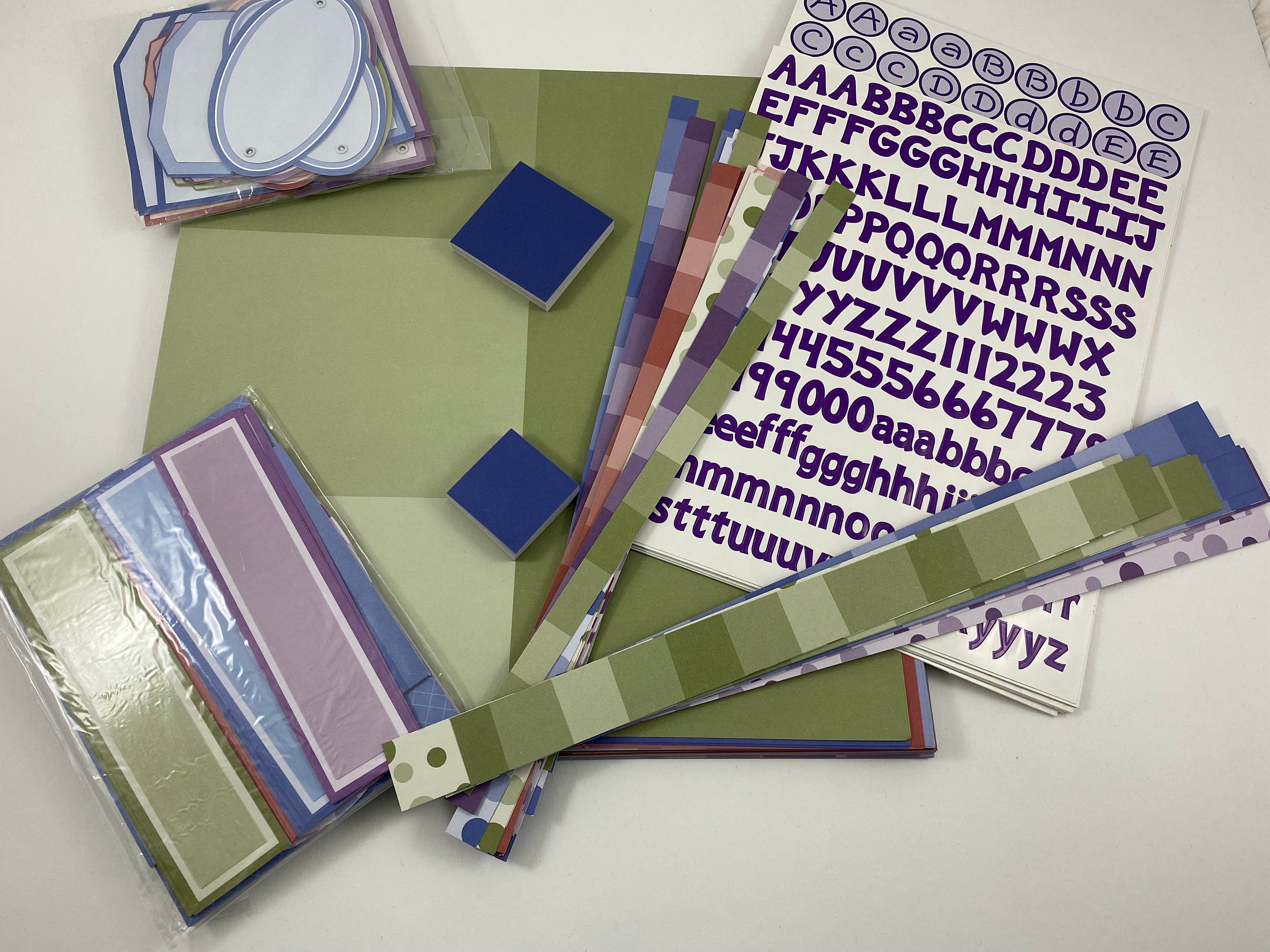 Colorbok Scrapbook Box Kit