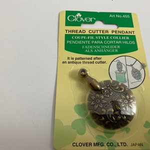 Clover Art No #3105 Yarn Cutter Pendant Antique Gold Brand New In Package