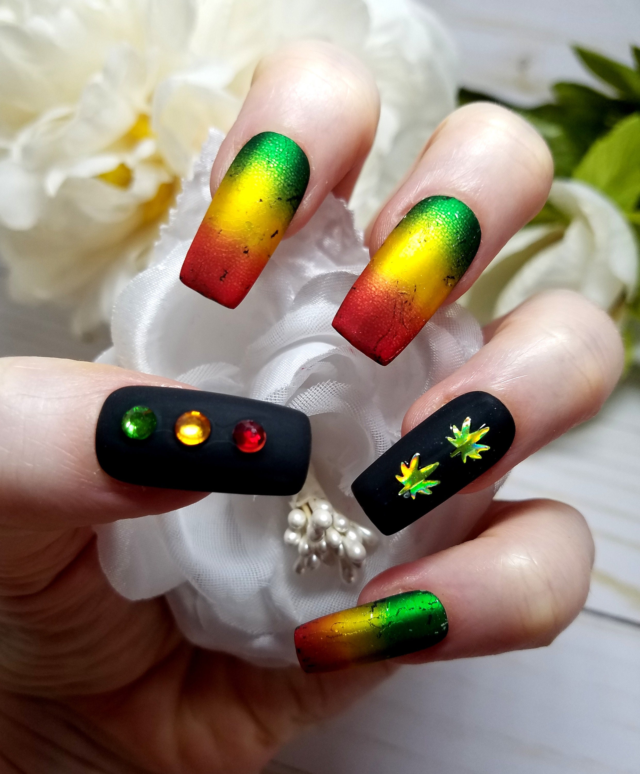 Jewelry & Beauty Designer Press on Nails Rainbow Custom Nails Fake ...