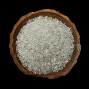 White Crystal Raw Stone Powder, White Crystal Raw Chips, Healing Crystal Crushed Powder Great for Art Craft Woodworking, Raw Thick Powder