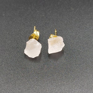 January Birthstone Stud Earrings, Rose Quartz Raw Earrings, Gemstone Stud Earrings, Healing Crystal Earrings, Crystal Chip Earrings 4-6mm