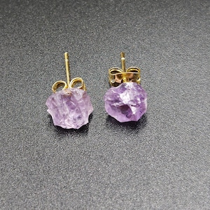 February Birthstone Stud Earrings, Amethyst Raw Earrings, Gemstone Stud Earrings, Healing Crystal Earrings, Crystal Chip Earrings 4-6mm