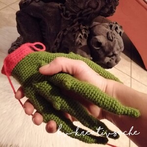 Grinch Hand Crochet Pattern - Etsy