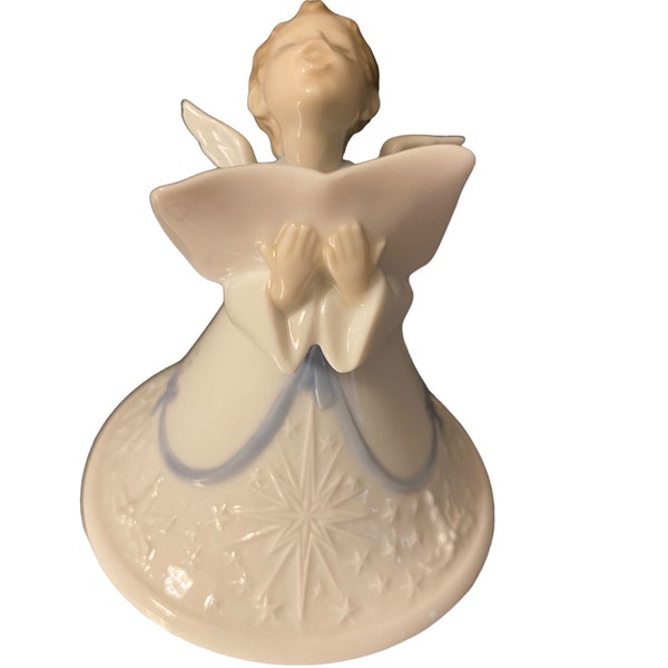 Vintage Retired Lladró - Heavenly Tenor, Christmas Porcelain Ornament , Mint Condition In Original Box, 3.9”   