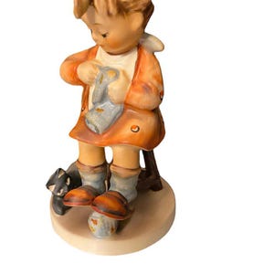 Vintage Goebel Hummel Figurines # 133: Mother&#39;s Helper- TMK 5